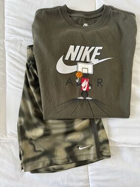 Nike Olive Green Graphic Tee & Camo Shorts Set